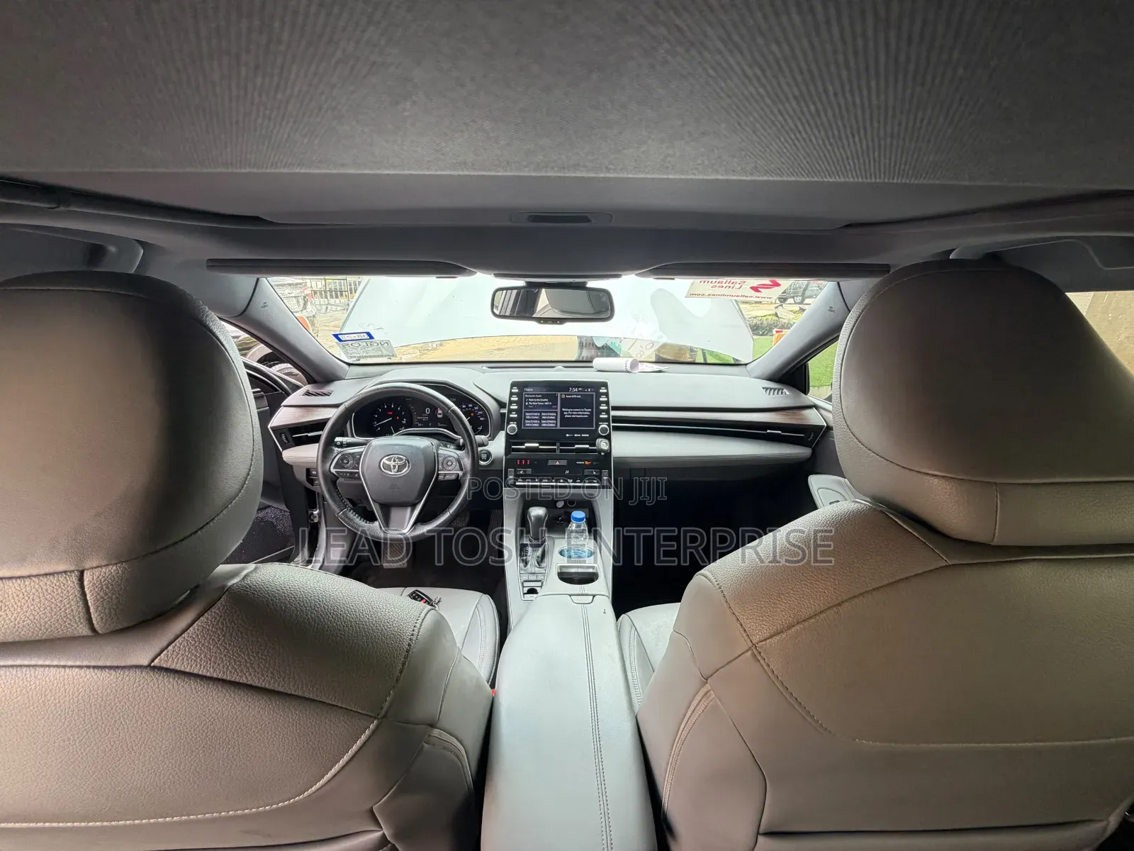 Toyota Avalon XLE 2020 Silver