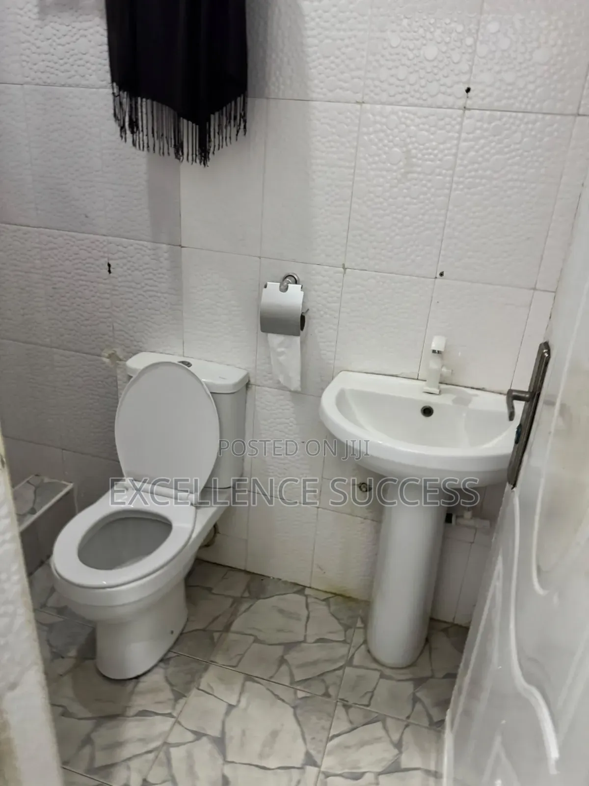 3bdrm Bungalow in Frontier, Ipaja Road for sale