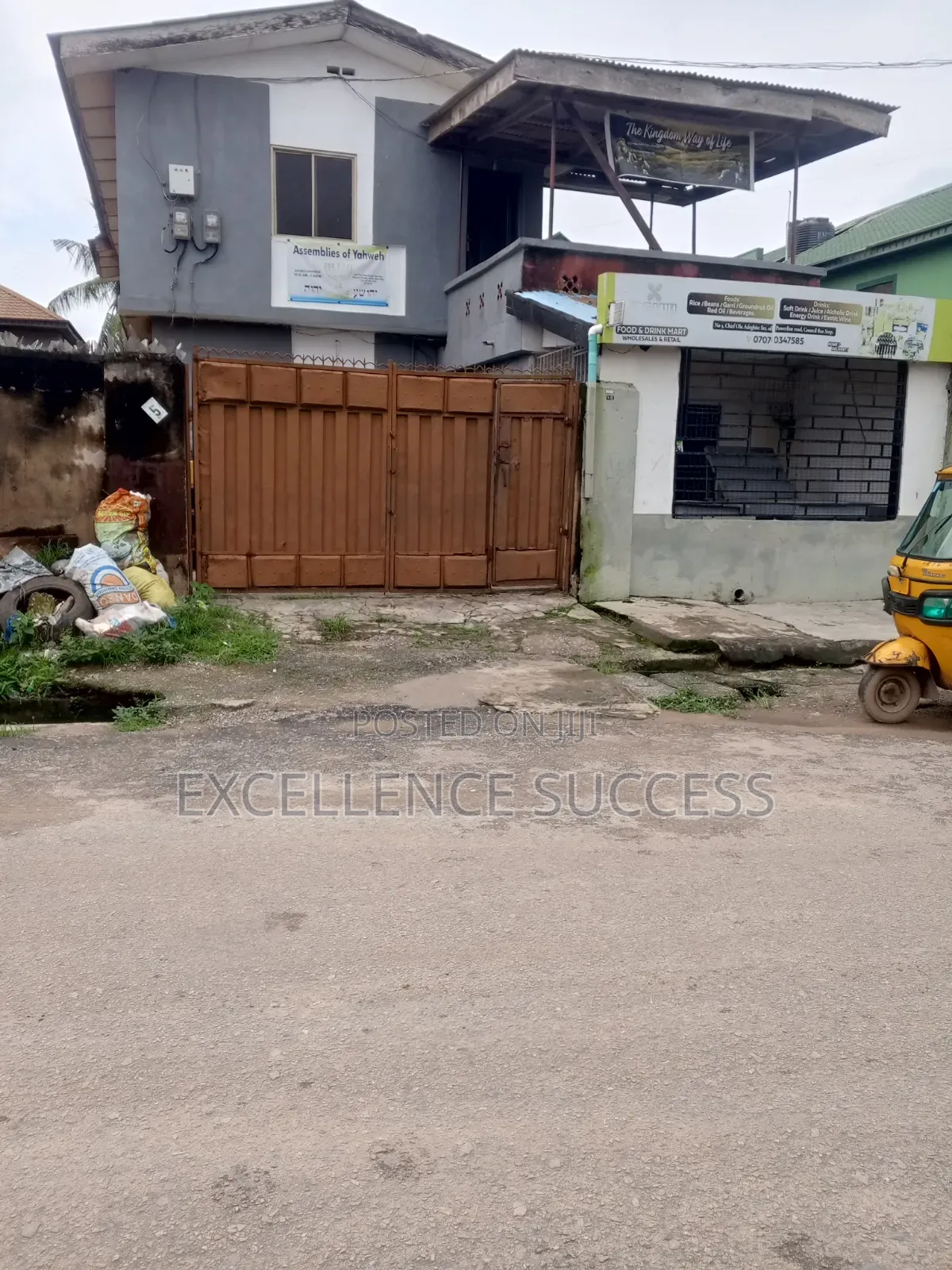 4bdrm Block of Flats in Council Idimu for sale