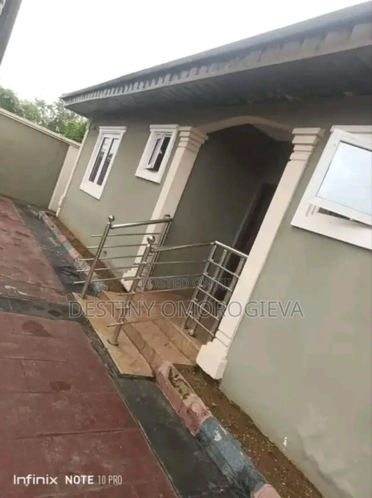 Furnished 1bdrm Block of Flats in Keen Real Estate, Benin City for rent