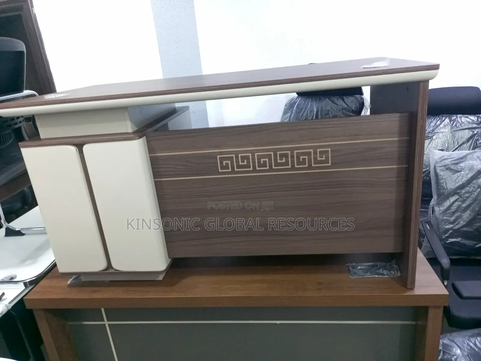 High Quality Office Table Size 1.4 Meters