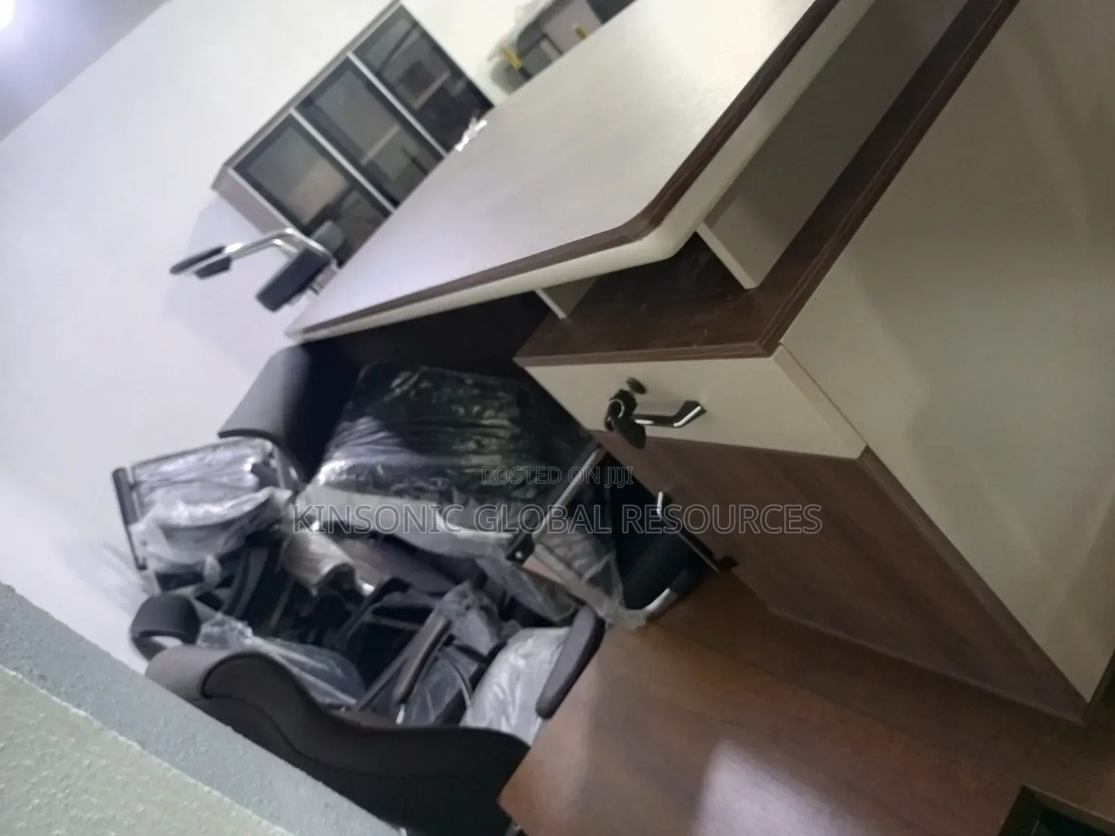 High Quality Office Table Size 1.4 Meters