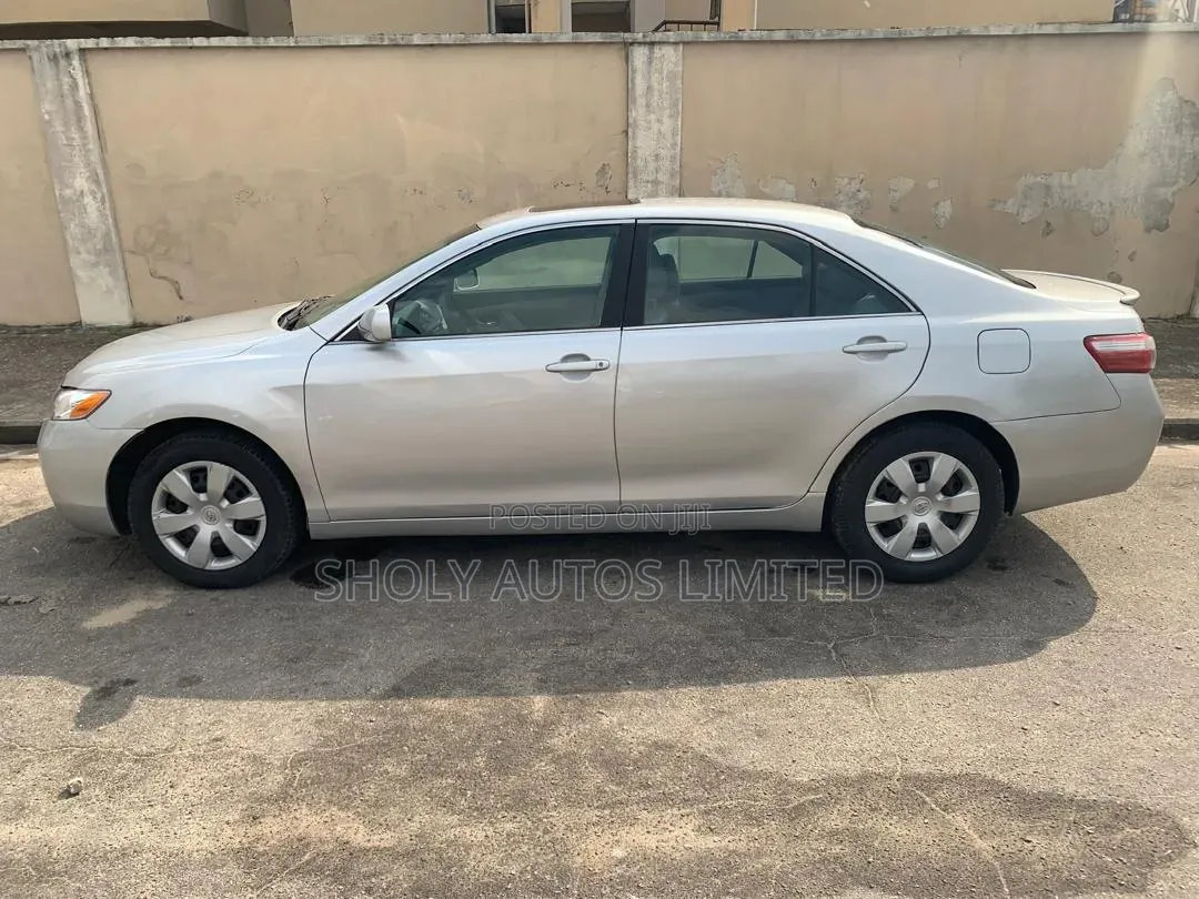 Toyota Camry 2008 Silver