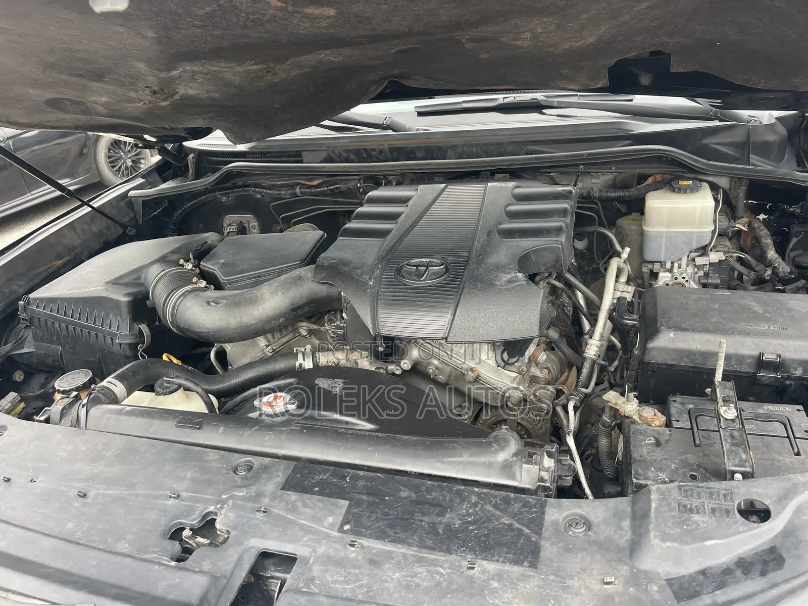 Toyota Land Cruiser 4.0 V6 GX-R 2013 Black