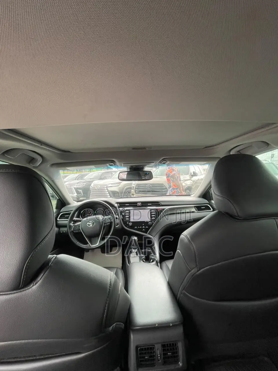 Toyota Camry SE (2.5L 4cyl 8A) 2019 Blue