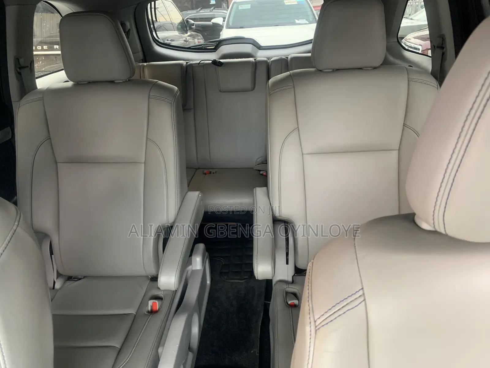 Toyota Highlander XLE 4x4 V6 (3.5L 6cyl 8A) 2018 Silver