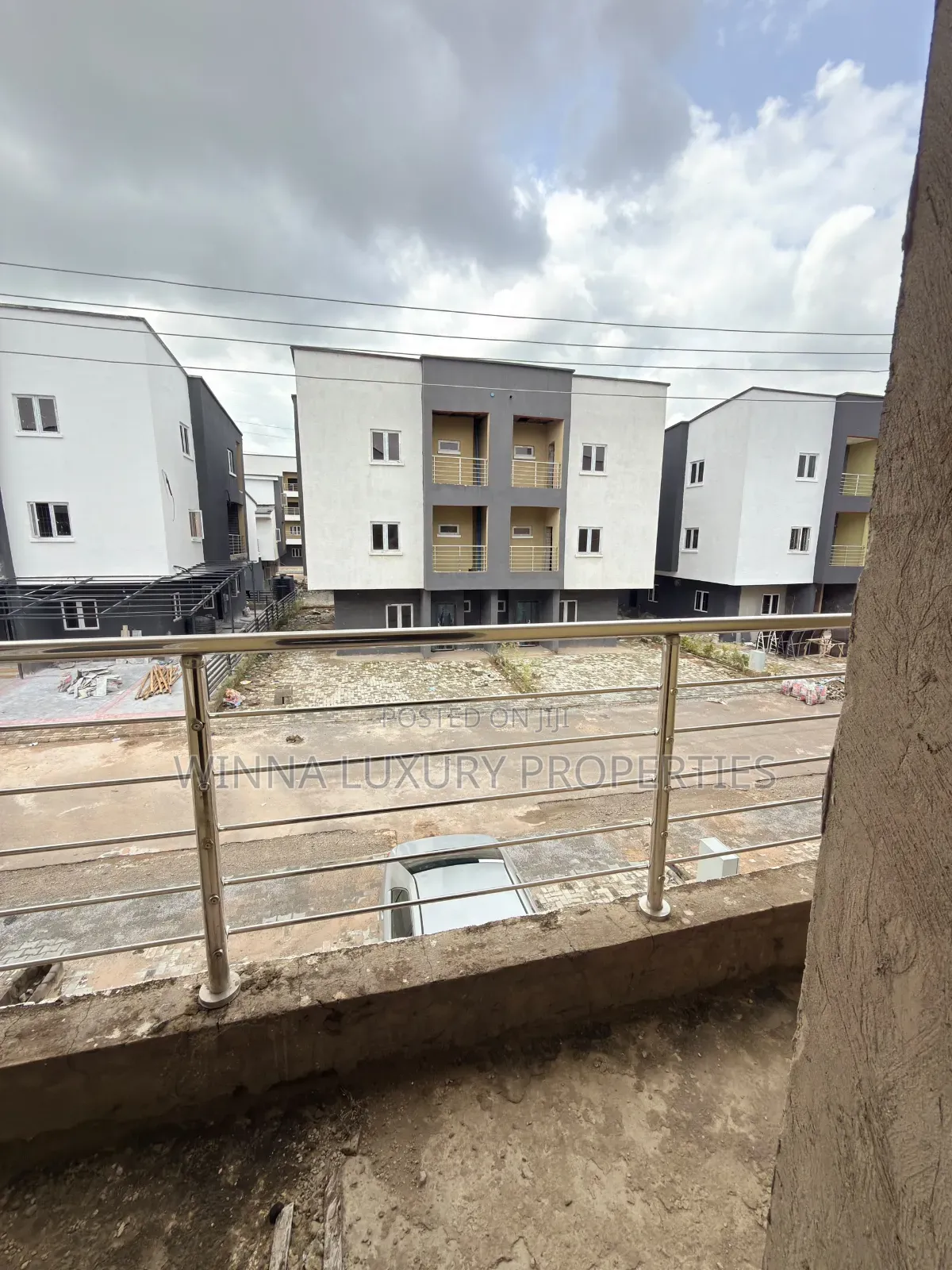 5bdrm Townhouse/Terrace in Katampe Extension for sale