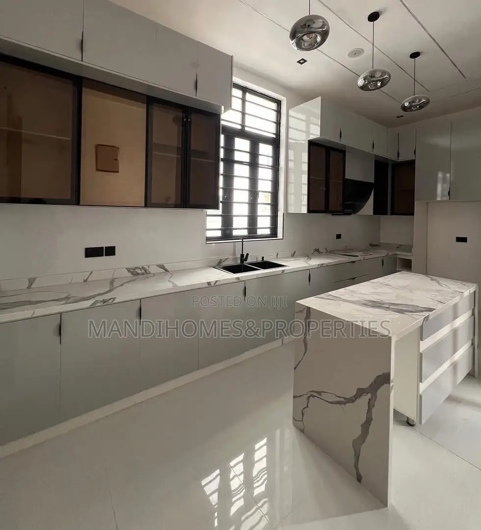 4bdrm Duplex in Ajah for sale