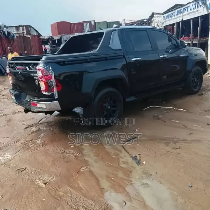 Booth Cover for Toyota Hilux 2023 Model