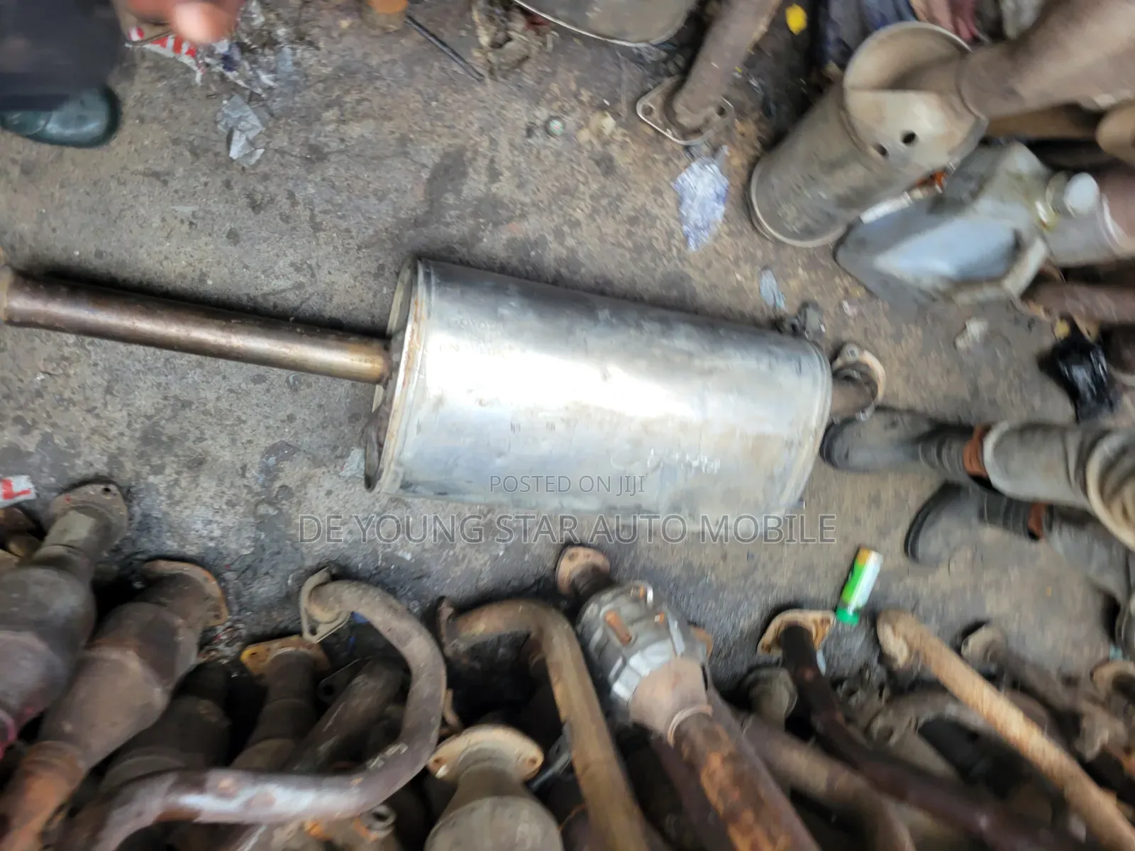 Center Exhaust Port for Toyota Parado 2015 Model