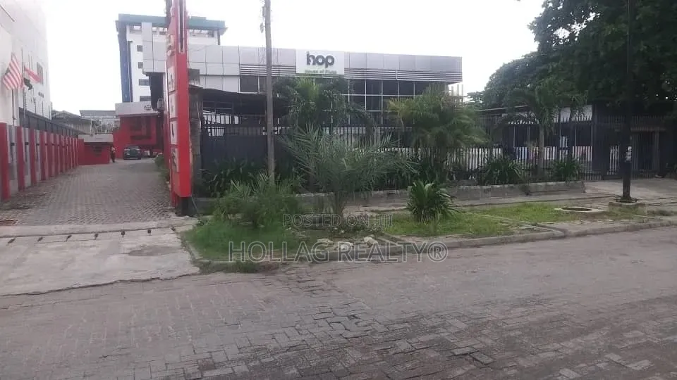 High End Deluxe Commercial Property on 3232 SQMTS at VI