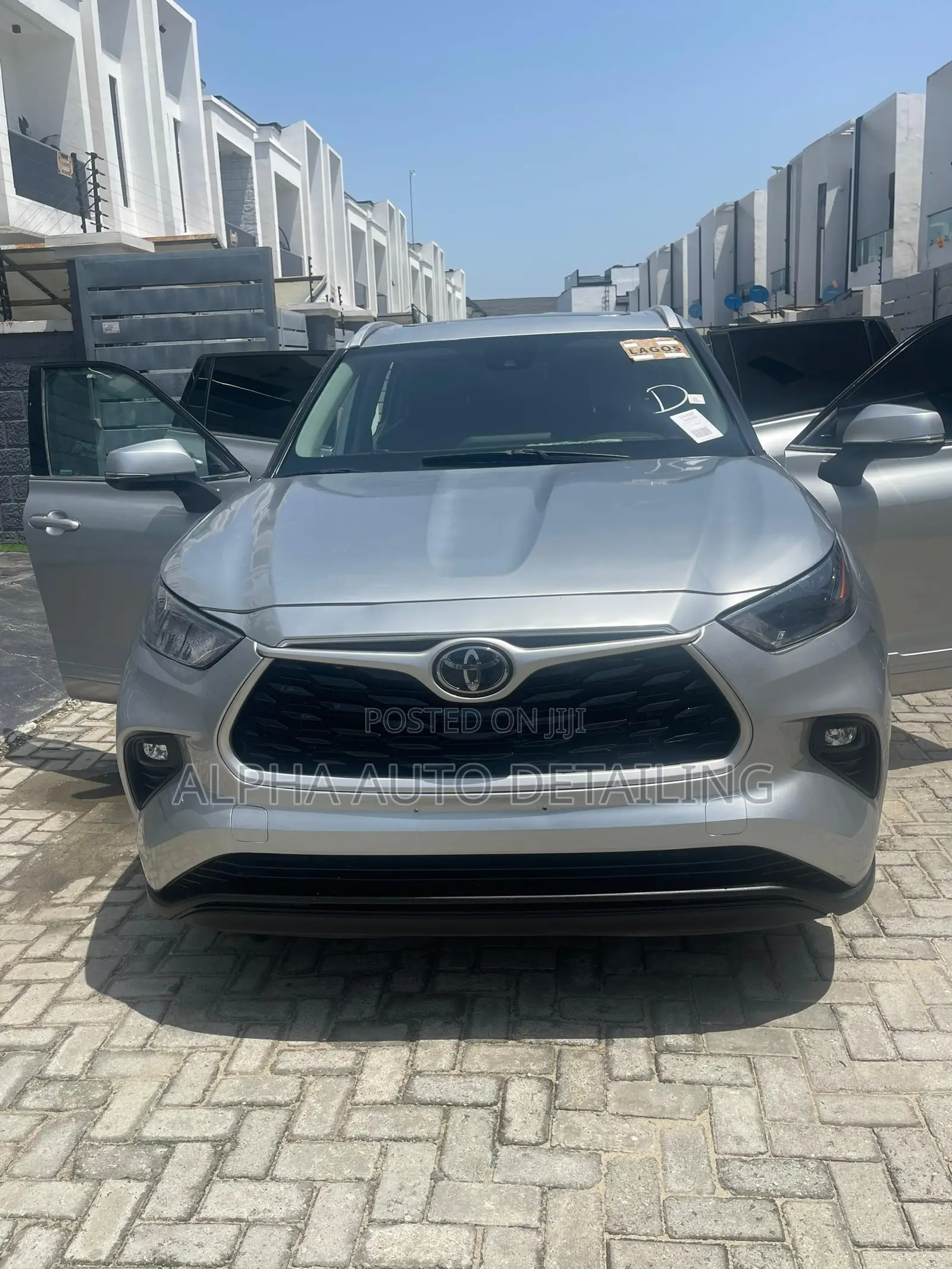 Toyota Highlander 2022 Silver