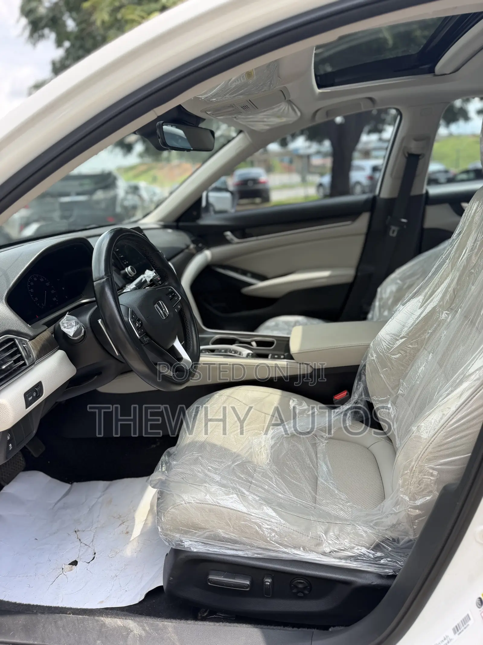 Honda Accord Touring 2.0T 2018 White
