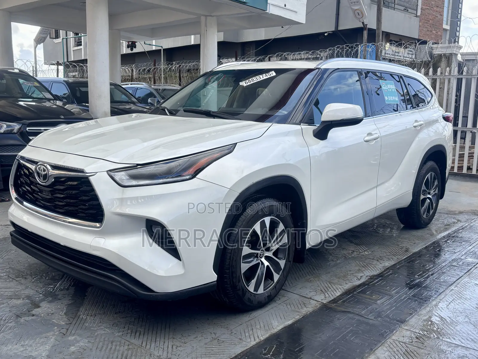 Toyota Highlander XLE AWD 2023 White