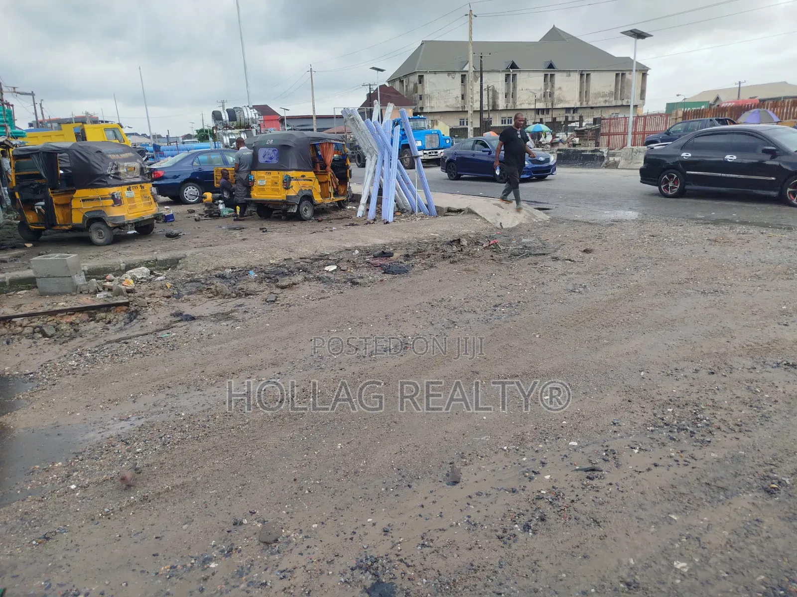 1950 SQMTS Commercial Land on Ago Palace Way