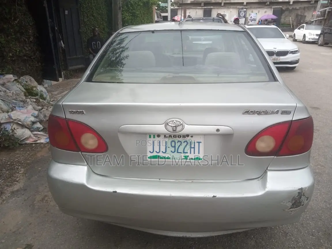Toyota Corolla Sedan Automatic 2004 Silver
