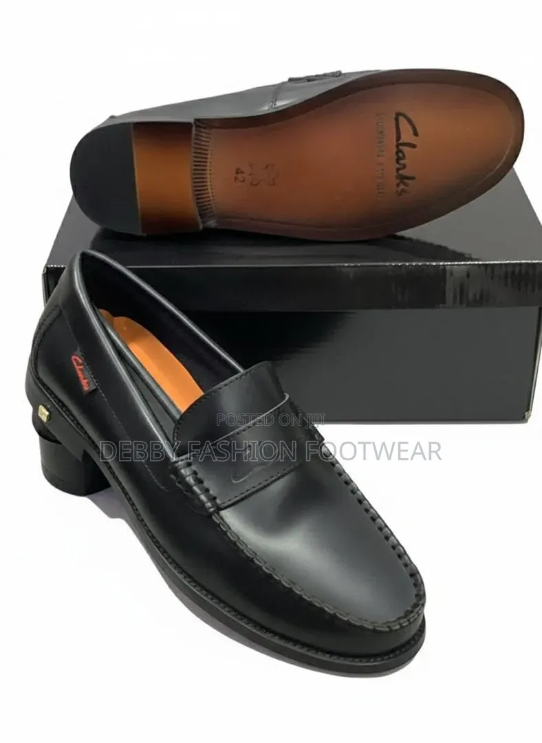 Walk With Absolute Confidence. Grab Your Pair of Clark's Men’s Shoes