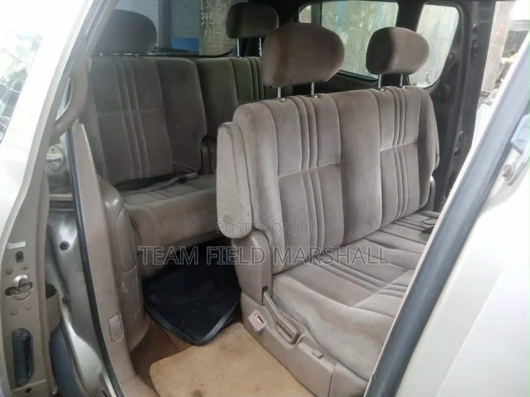 Toyota Sienna CE & 1 hatch 2000 Gold