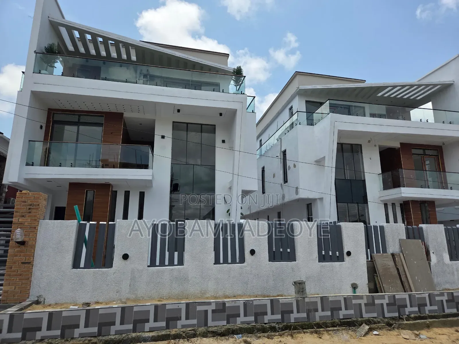 5bdrm Duplex in Diamond Estate Phase, Sangotedo for sale