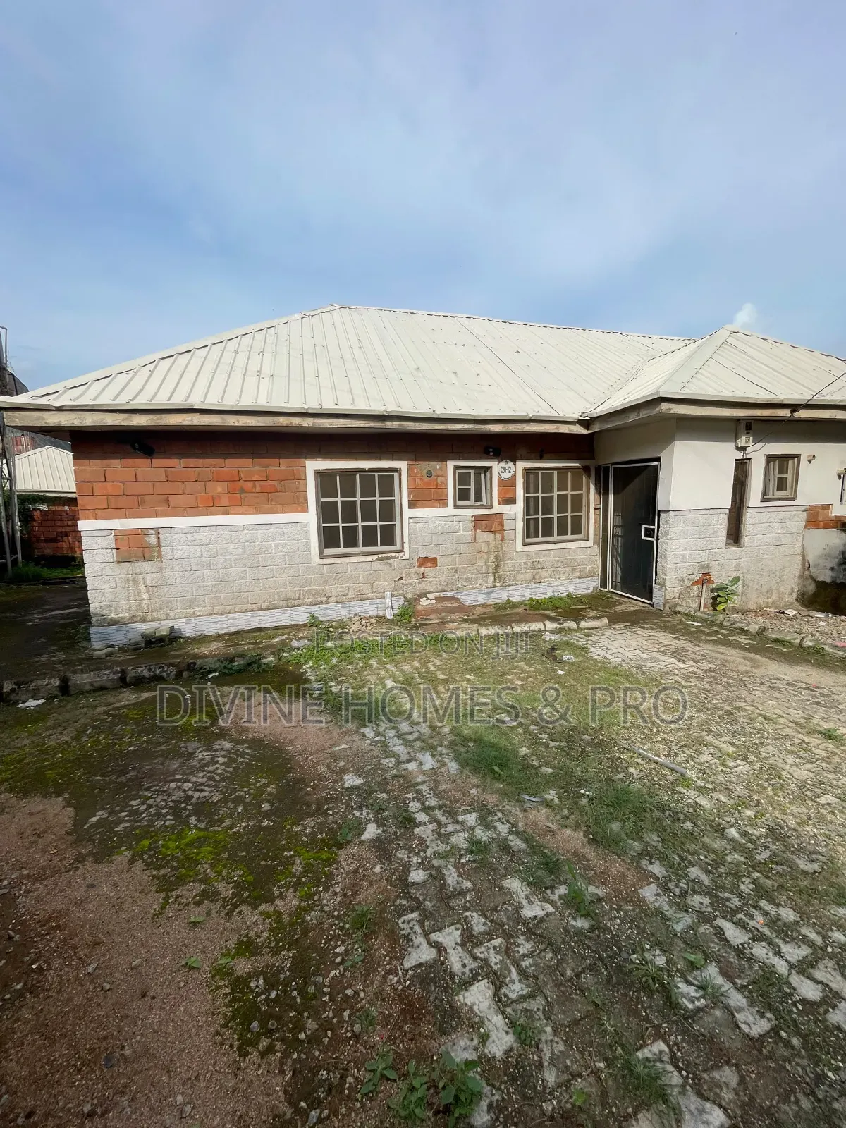 2bdrm Bungalow in Bricks City, Kubwa for sale
