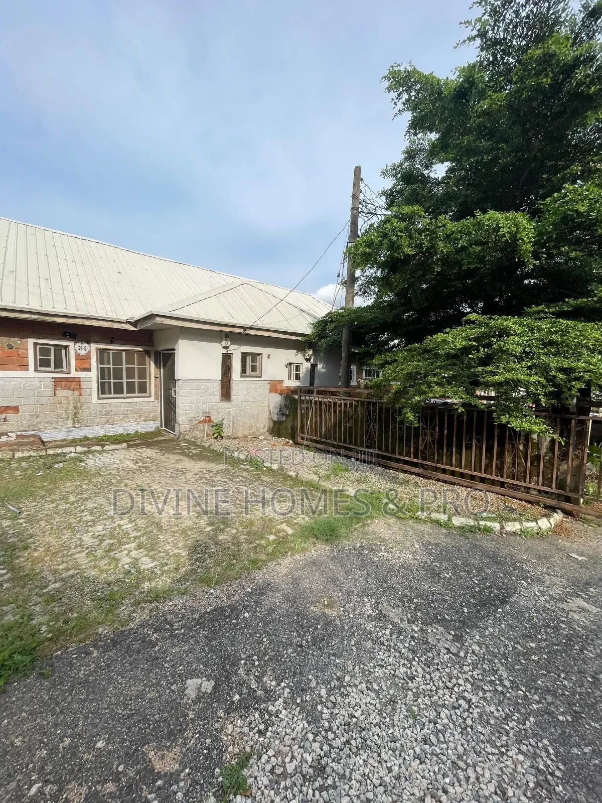 2bdrm Bungalow in Bricks City, Kubwa for sale