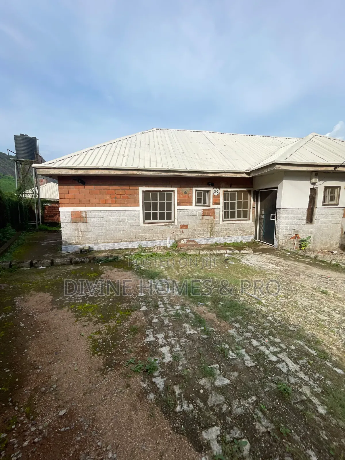 2bdrm Bungalow in Bricks City, Kubwa for sale