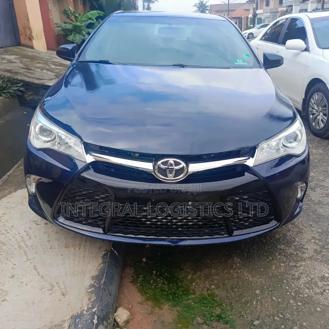 Toyota Camry 2016 Blue
