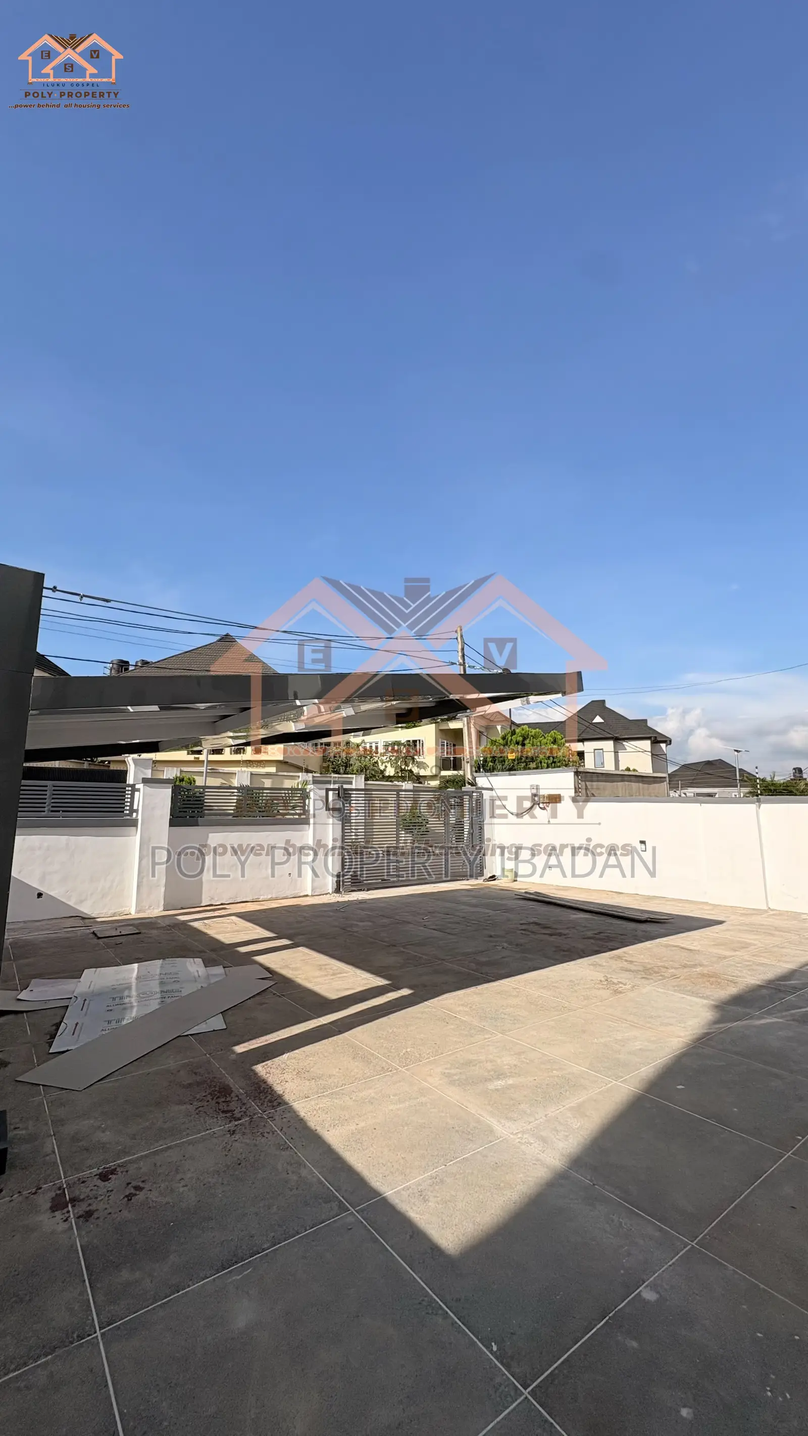 5bdrm Duplex in Carlton Gate Estate, Ibadan for sale