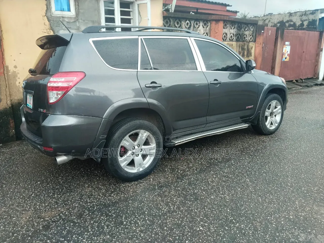 Toyota RAV4 3.5 2011 Gray