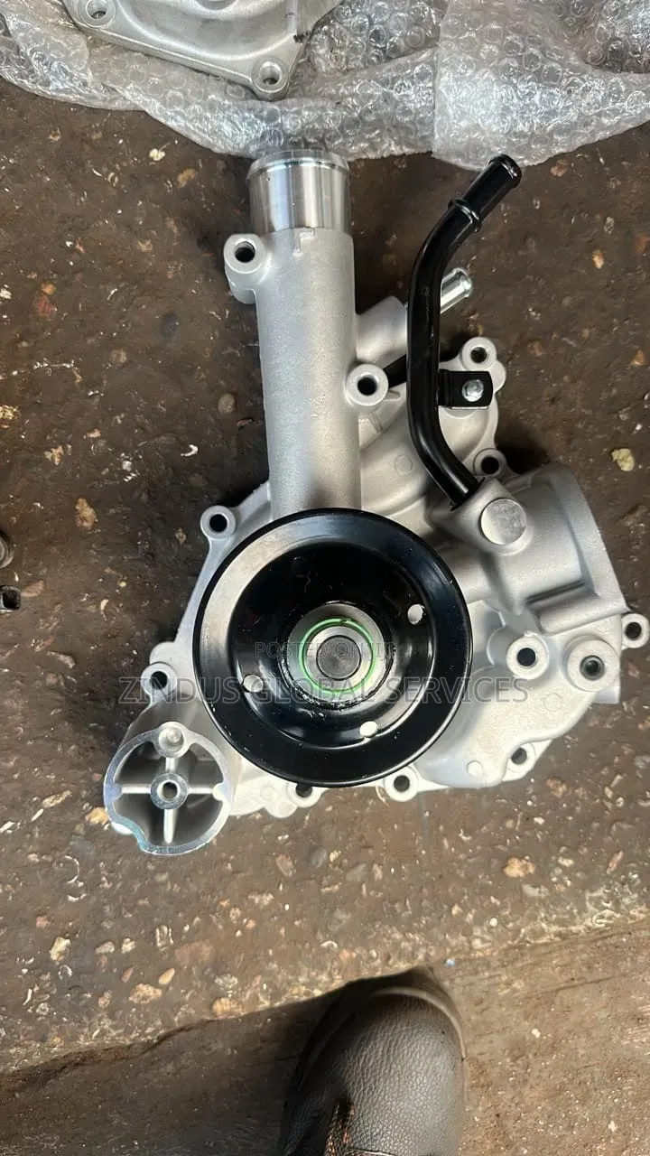 Engine Water Pump 5.7L V8 Engine for Dodge Ram1500, 2500, 3500 Models.