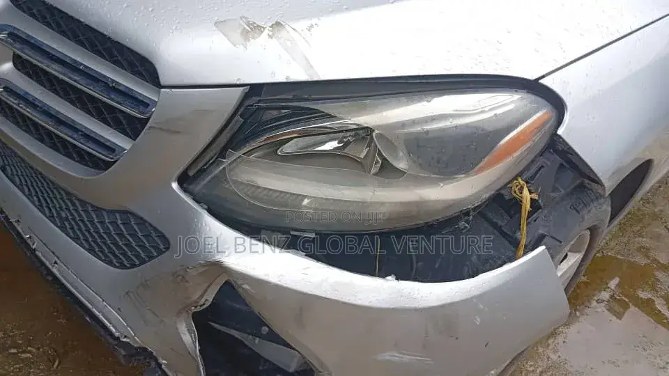 GLE350 2017 Non Led Headlight L Side