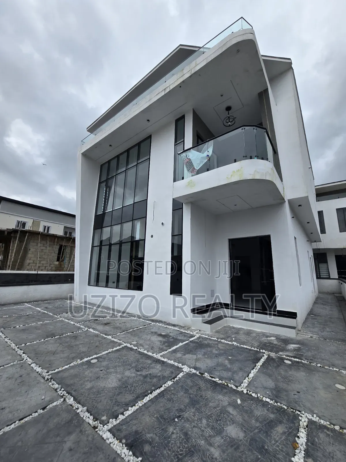 4bdrm Duplex in Sangotedo for sale