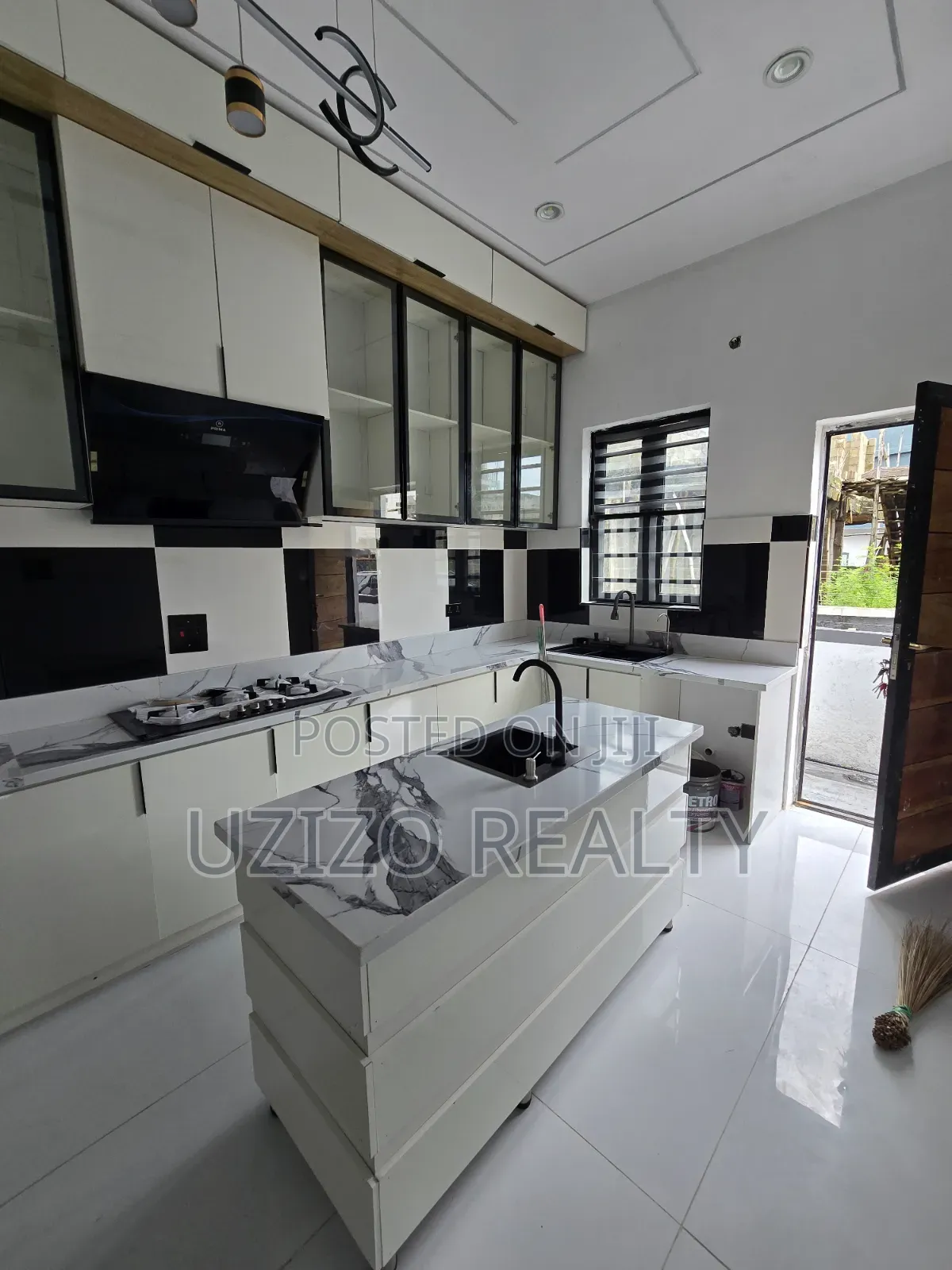 4bdrm Duplex in Sangotedo for sale