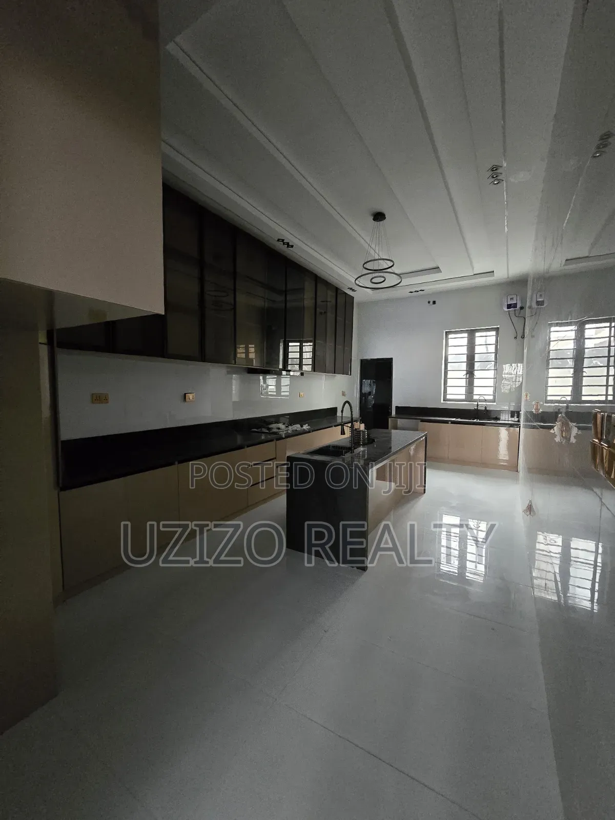5bdrm Duplex in Sangotedo for sale