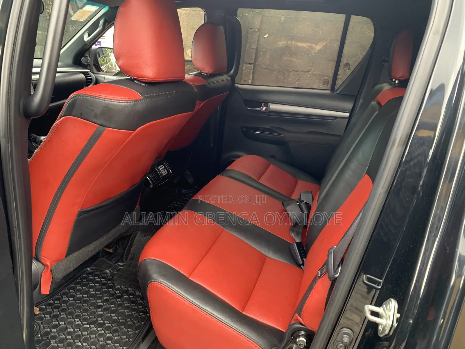 Toyota Hilux 2023 Black