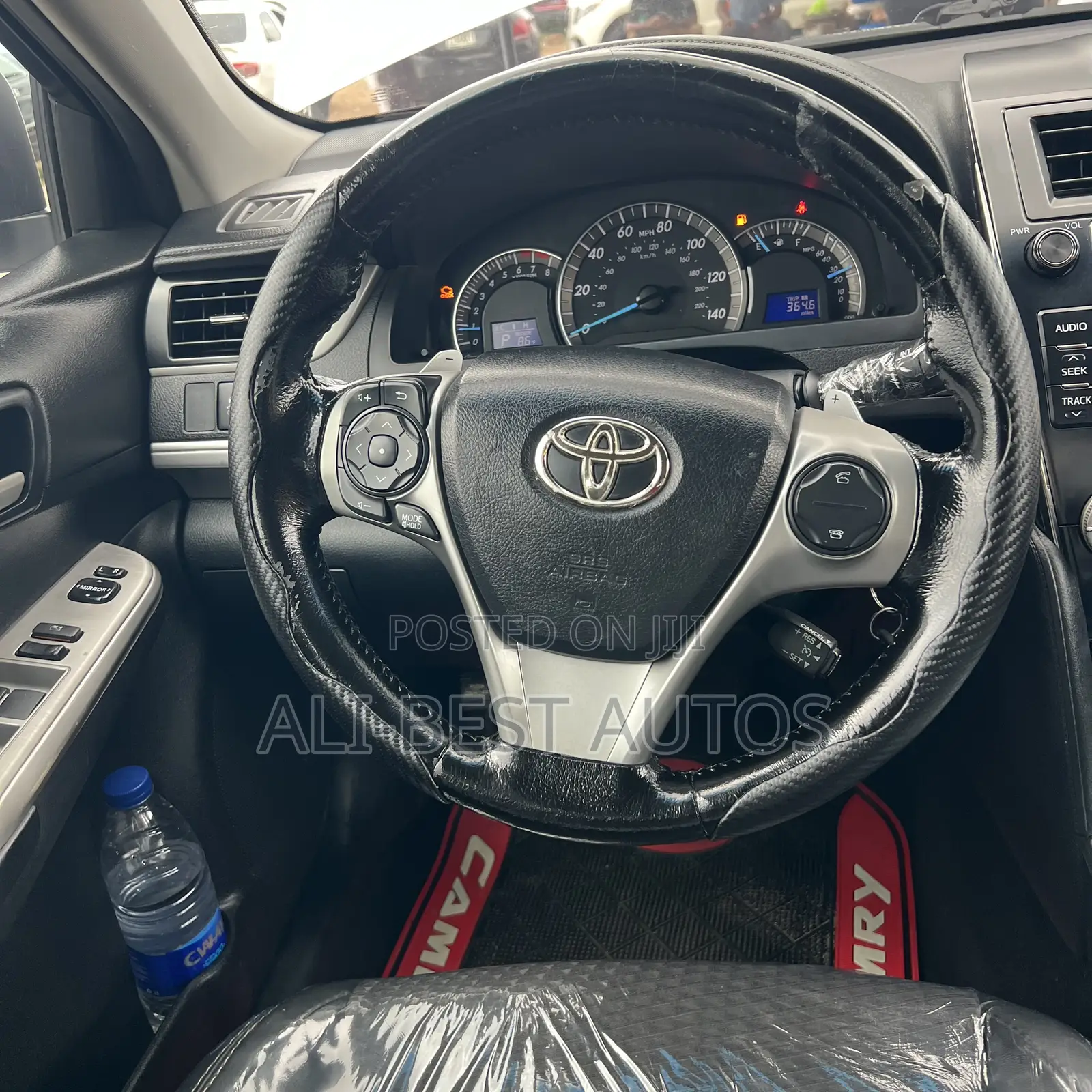 Toyota Camry LE 4dr Sedan (2.5L 4cyl 6A) 2013 Silver