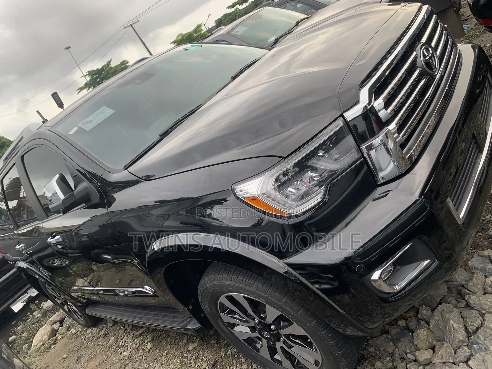 Toyota Sequoia Platinum 4x4 2019 Black