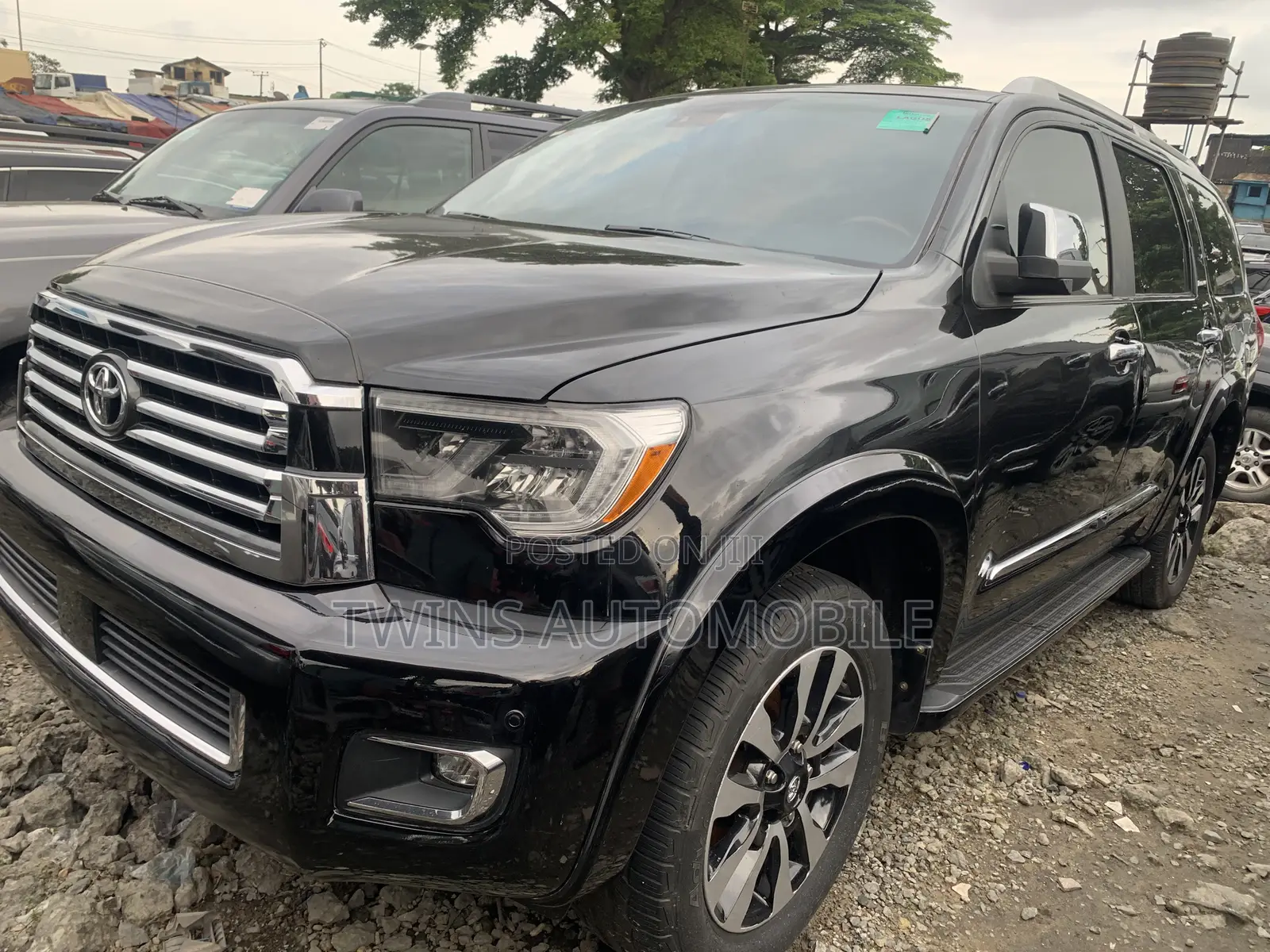 Toyota Sequoia Platinum 4x4 2019 Black