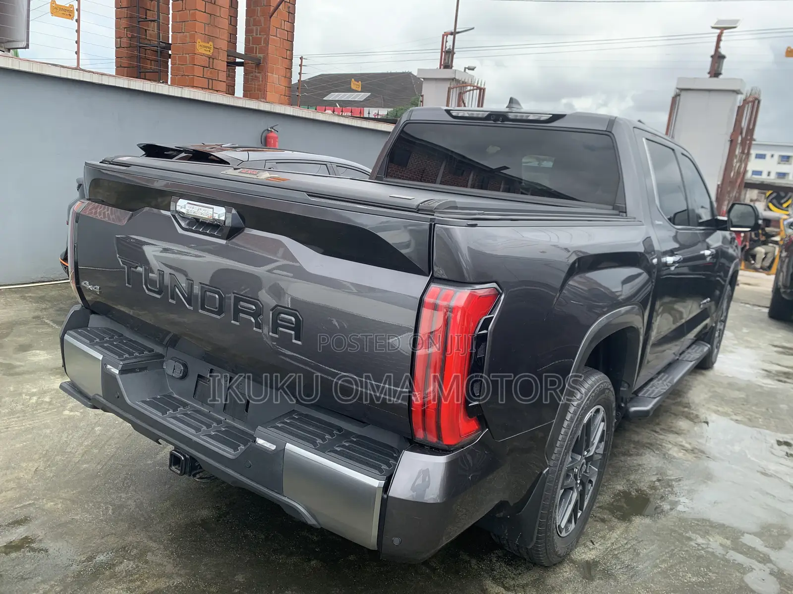 Toyota Tundra Limited CrewMax 6.5' Bed 2024 Black