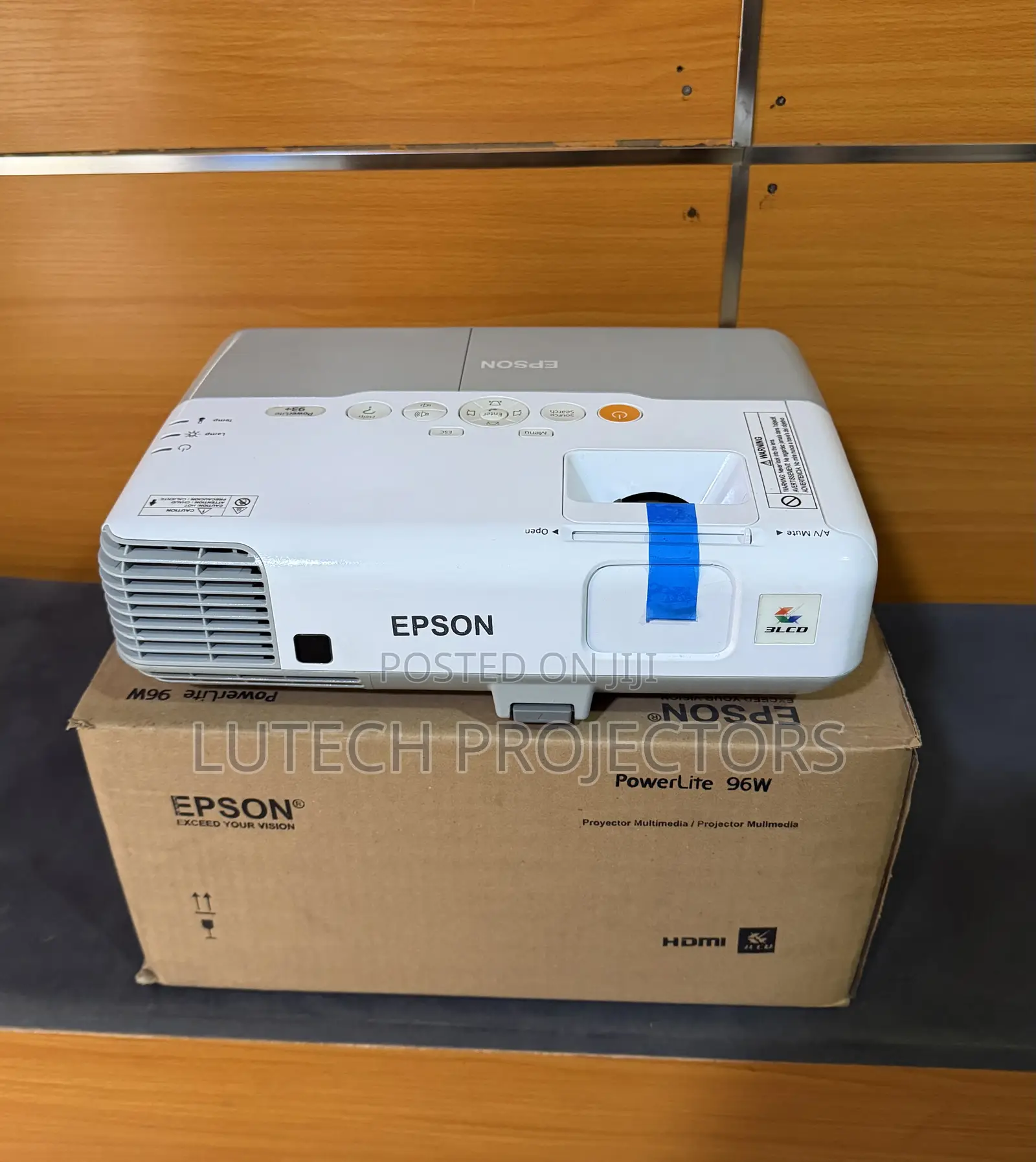 Epson PowerLite 96W Has a Host of Connectivity Features for Classrooms