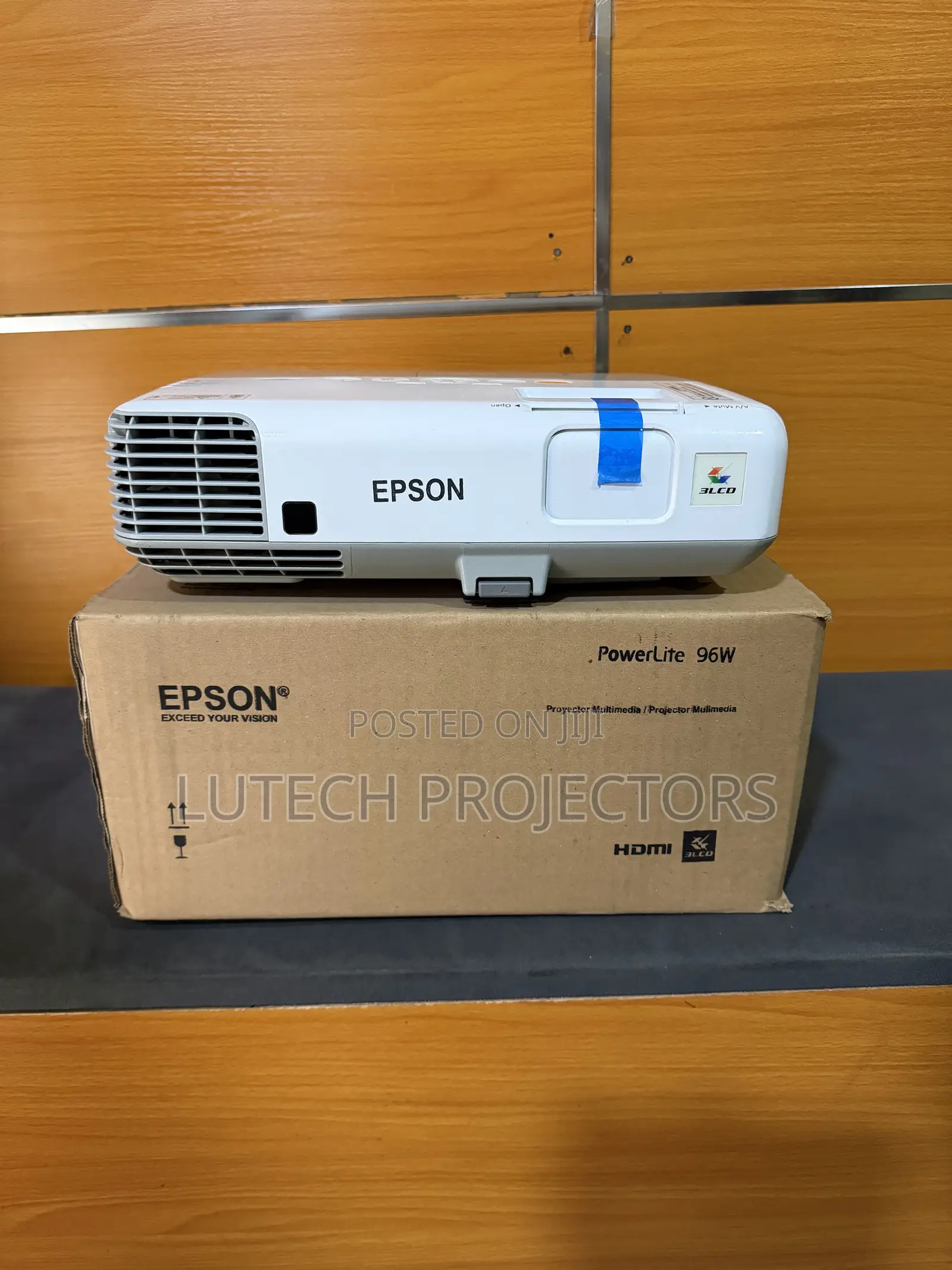 Epson PowerLite 96W Has a Host of Connectivity Features for Classrooms