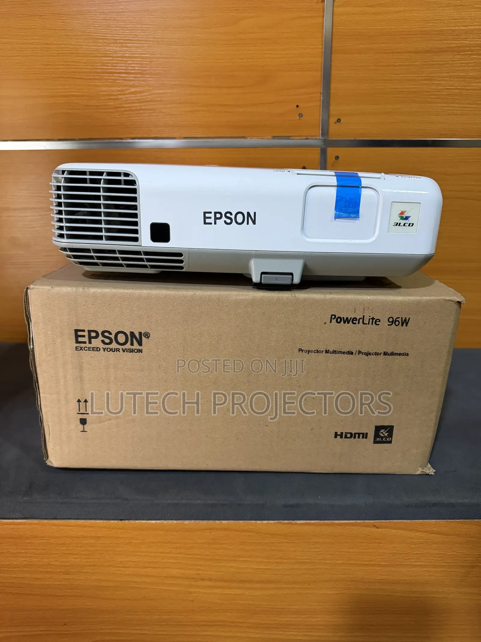 Epson PowerLite 96W Has a Host of Connectivity Features for Classrooms