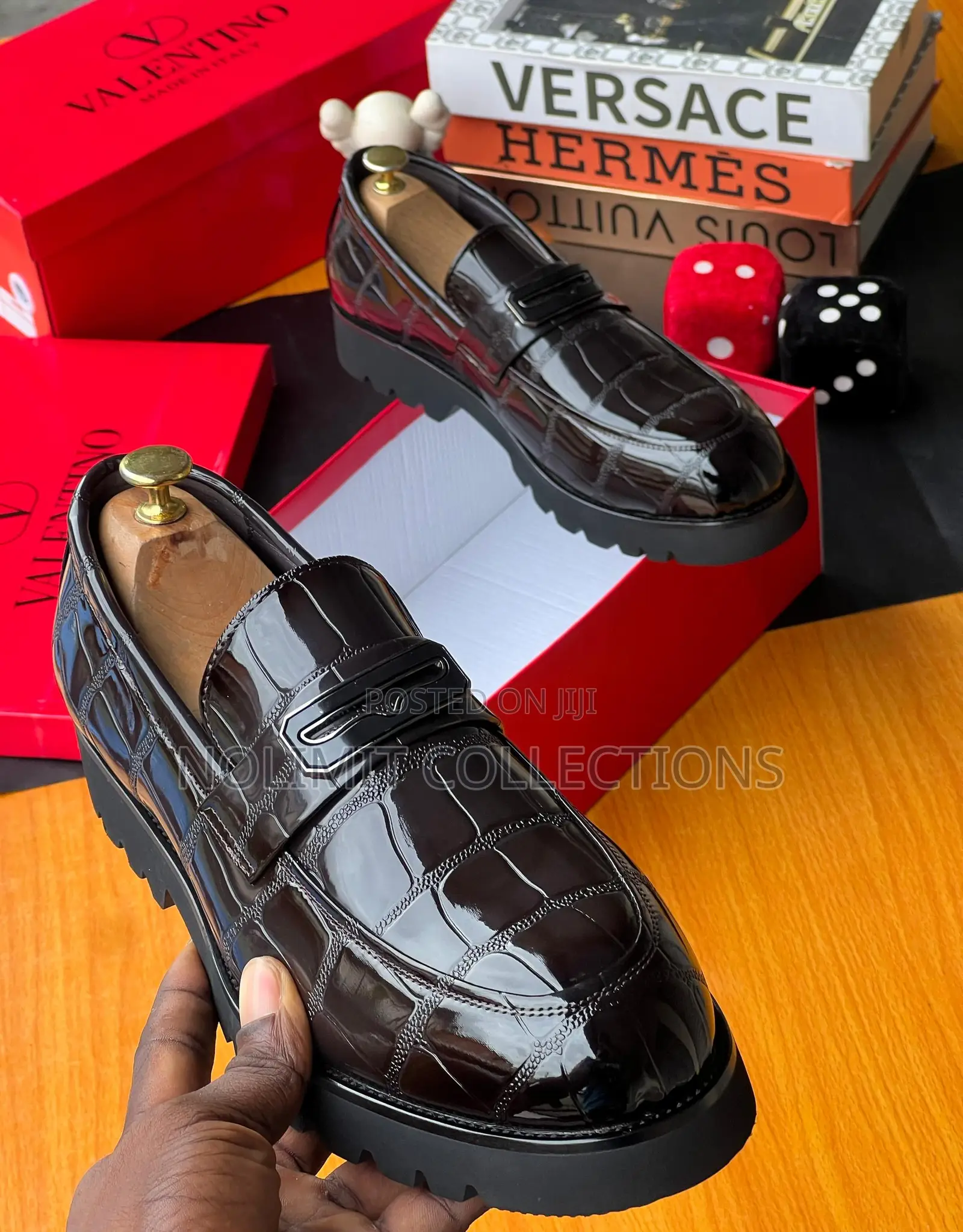 Crocodile Patterned Glossy Leather Loafers With Black Sole