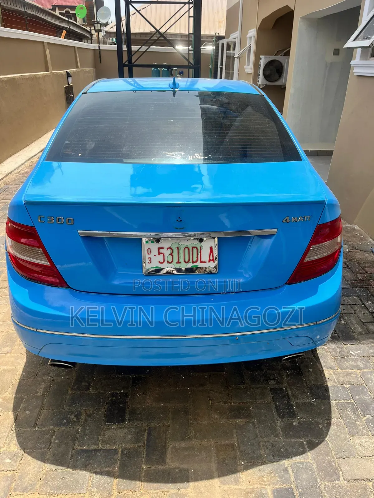 Mercedes-Benz C300 2010 Blue