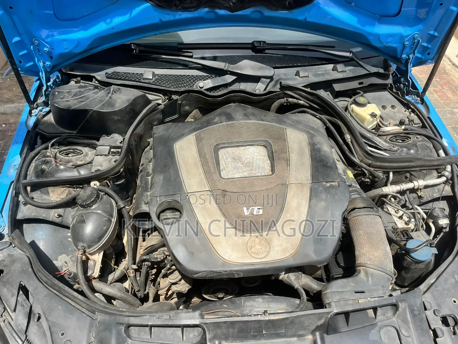 Mercedes-Benz C300 2010 Blue