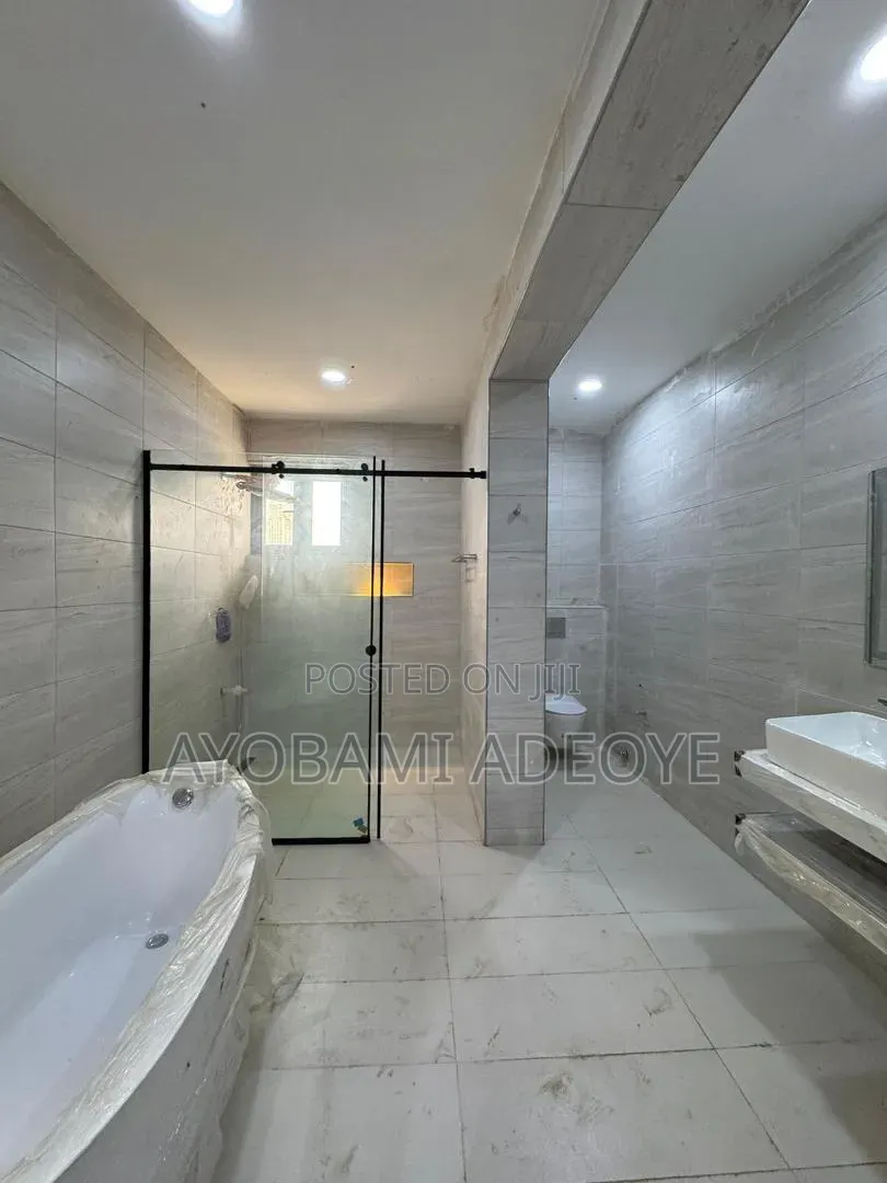 4bdrm Maisonette in Ikoyi, MacPherson for rent