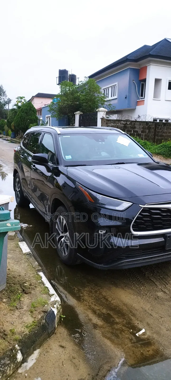 Toyota Highlander XLE 2022 Black