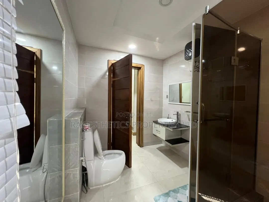 Furnished 5bdrm Duplex in Lekki Phase 1 for sale