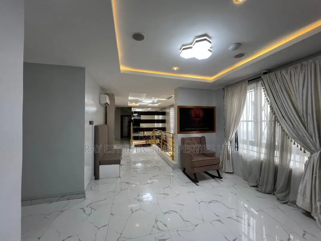 Furnished 5bdrm Duplex in Lekki Phase 1 for sale