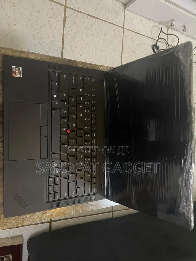 Laptop Lenovo Thinkbook 14 16GB AMD Ryzen 7 SSD 512GB